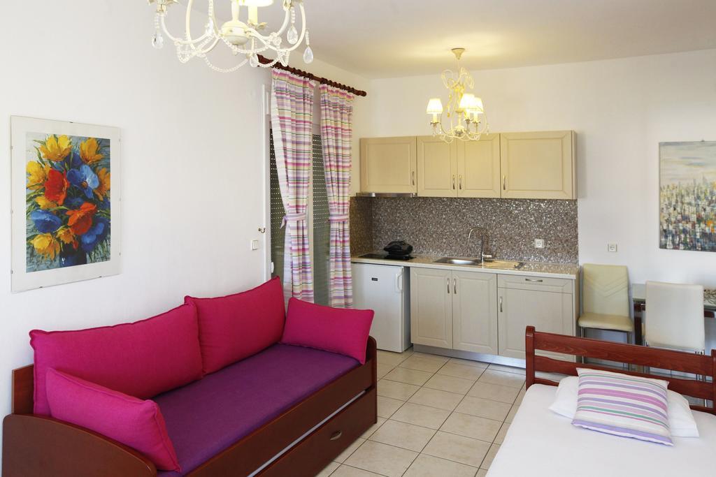 Nereids Apartments And Studios Chrysi Ammoudia Ngoại thất bức ảnh