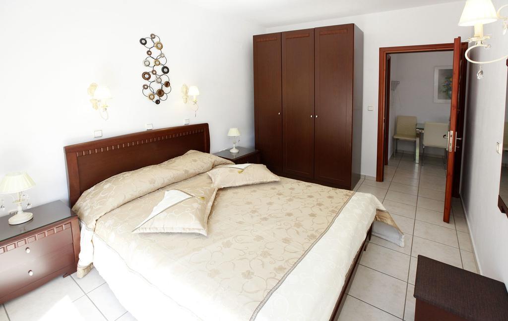 Nereids Apartments And Studios Chrysi Ammoudia Ngoại thất bức ảnh