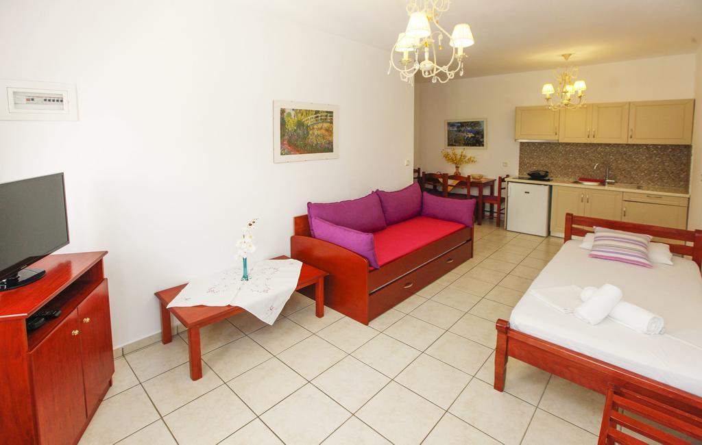 Nereids Apartments And Studios Chrysi Ammoudia Ngoại thất bức ảnh